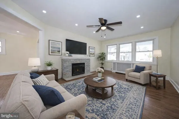 $499,900 | 3638 Rosemont Avenue, Drexel Hill, PA 19026