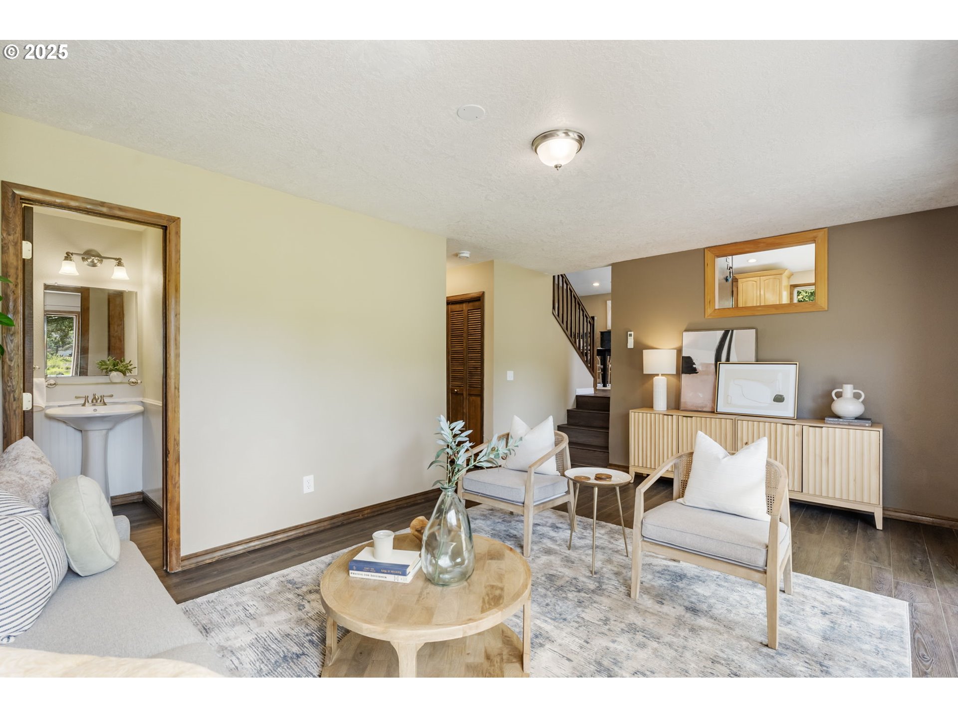 15060 Southwest Davis Road Beaverton, OR 97007 - Photo 17 of 46 Gallery Image 17