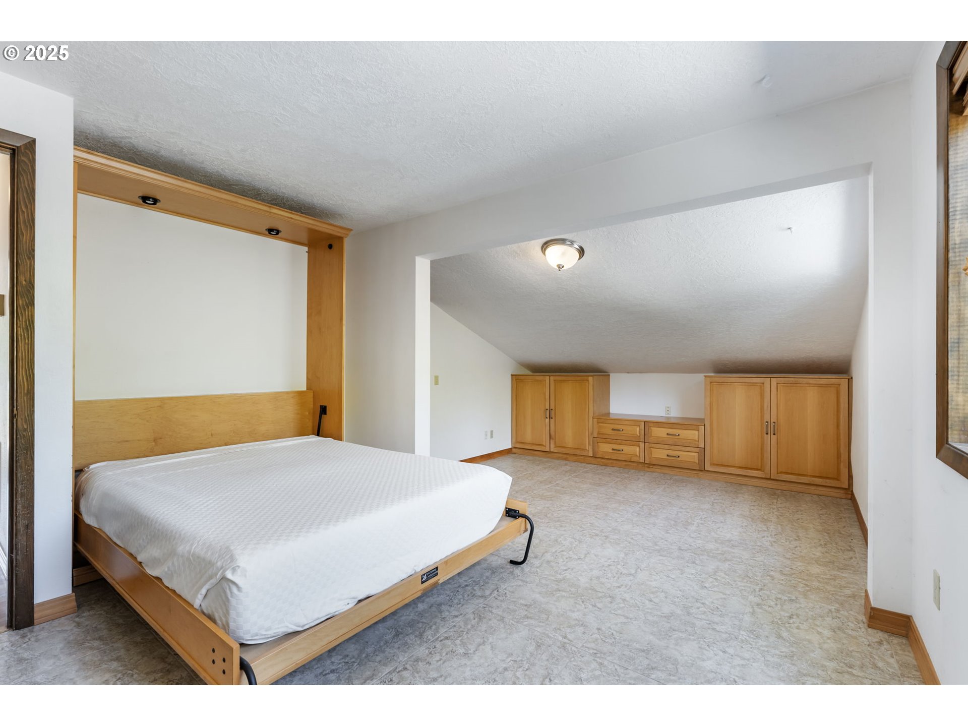 15060 Southwest Davis Road Beaverton, OR 97007 - Photo 24 of 46 Gallery Image 24