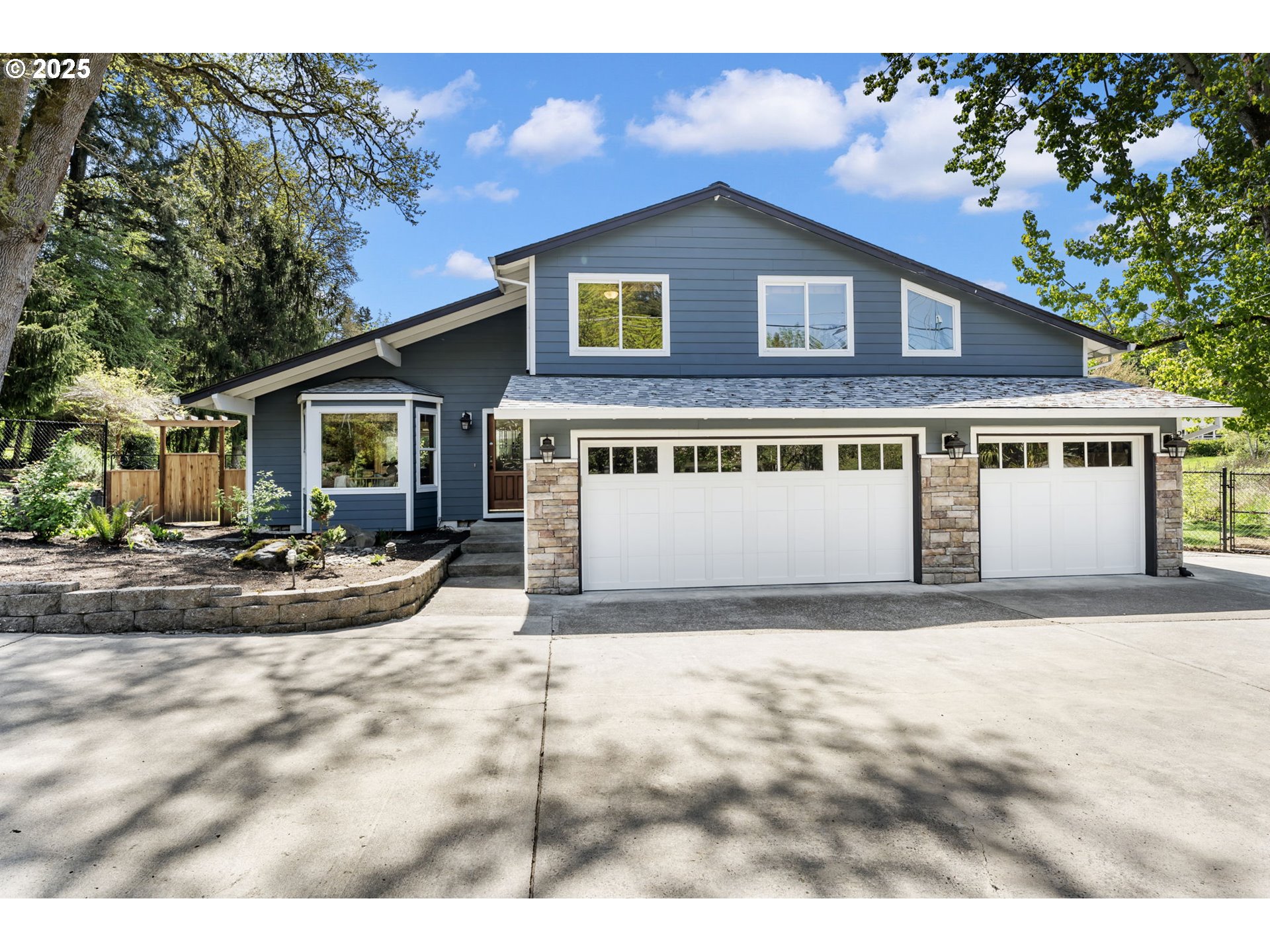 15060 Southwest Davis Road Beaverton, OR 97007 - Photo 3 of 46 Gallery Image 3