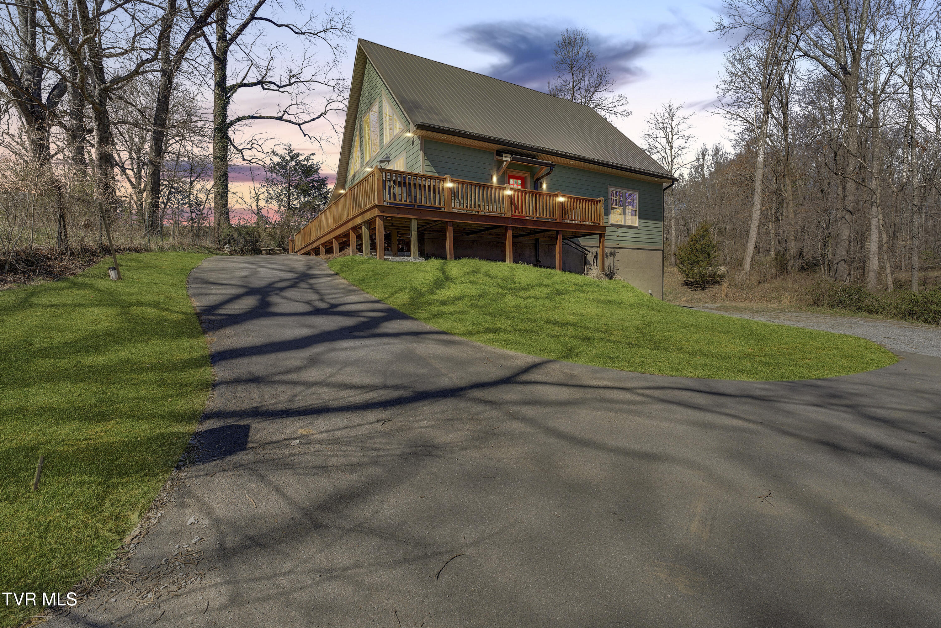 137 Unaka View Road Johnson City, TN 37601 - Photo 1 of 72 UNAKA-TWI2-1