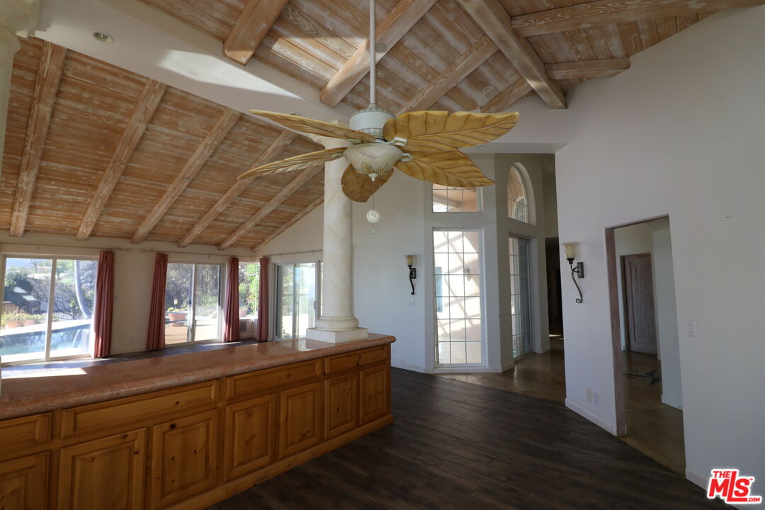 20776 Big Rock Drive Malibu, CA 90265 - Photo 16 of 67