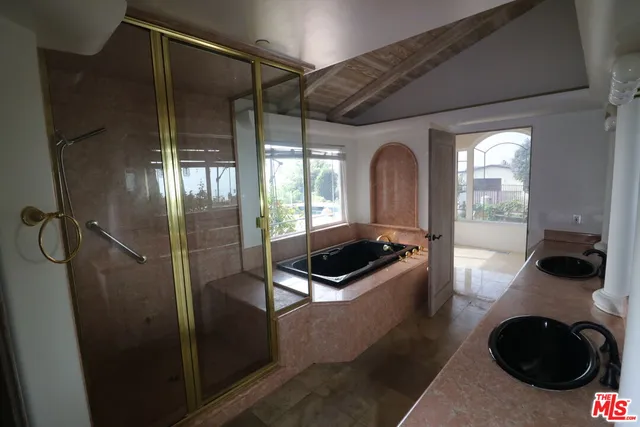 $3,345,000 | 20776 Big Rock Drive, Malibu, CA 90265