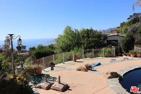$3,345,000 | 20776 Big Rock Drive, Malibu, CA 90265