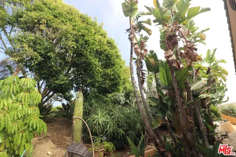 $3,345,000 | 20776 Big Rock Drive, Malibu, CA 90265