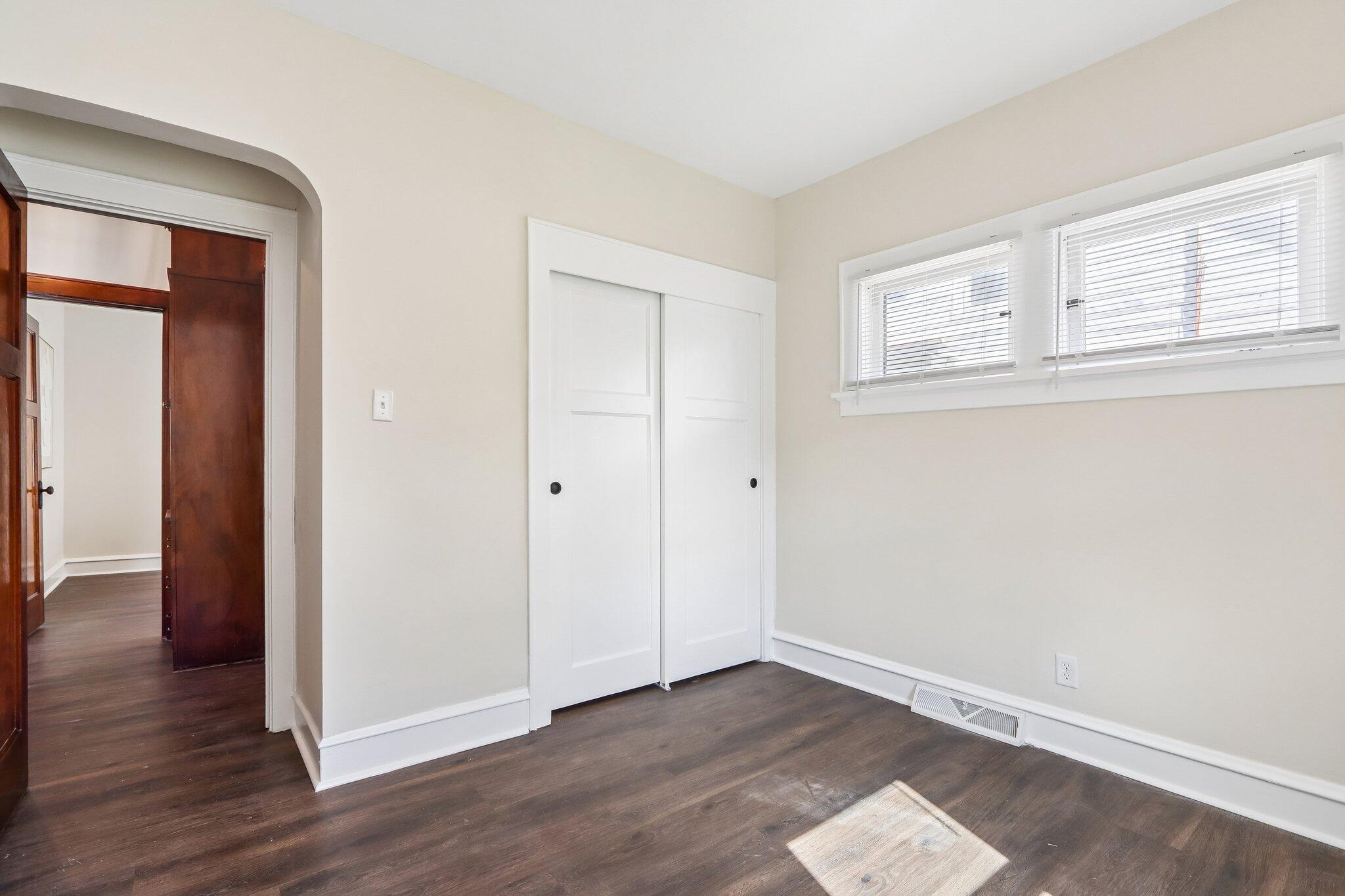 1532 North 58th Street Milwaukee, WI 53208 - Photo 18 of 37 Bedromm #2 Main