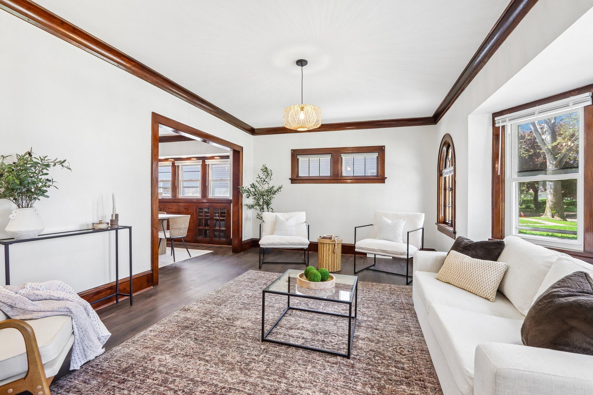 1532 North 58th Street Milwaukee, WI 53208 - Photo 5 of 37 Living Room
