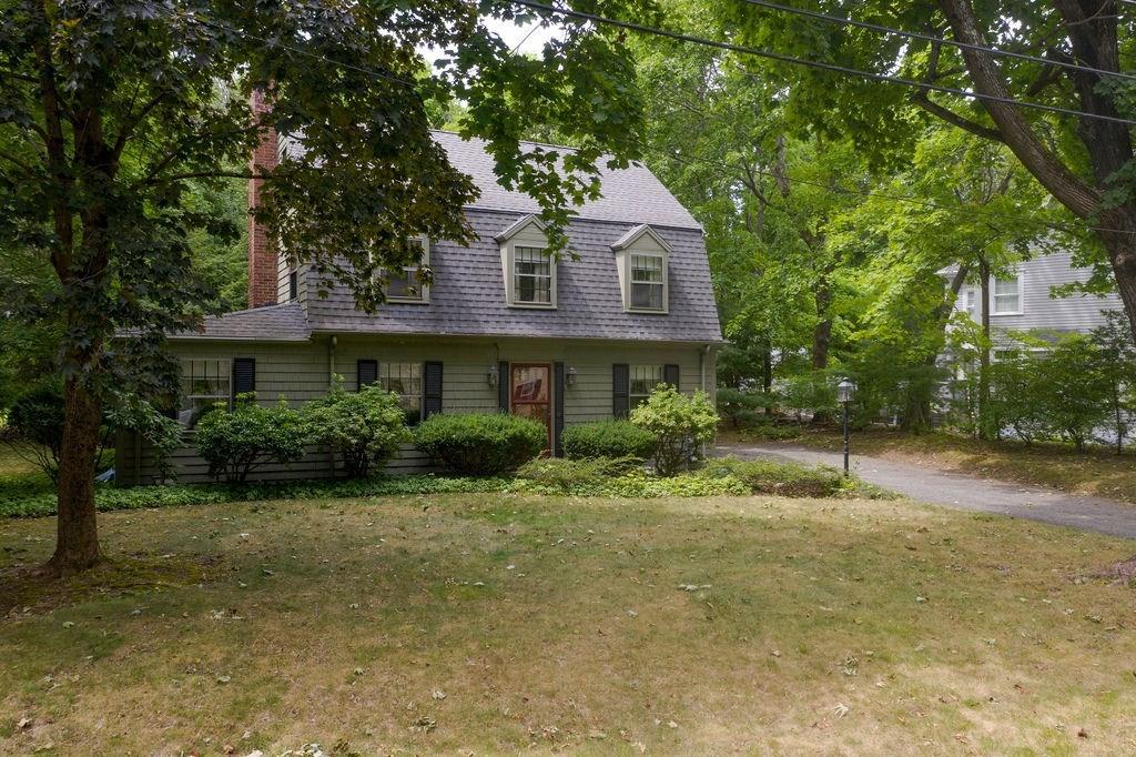 11 Wildon Road Wellesley, MA 02482 - Photo 3 of 7