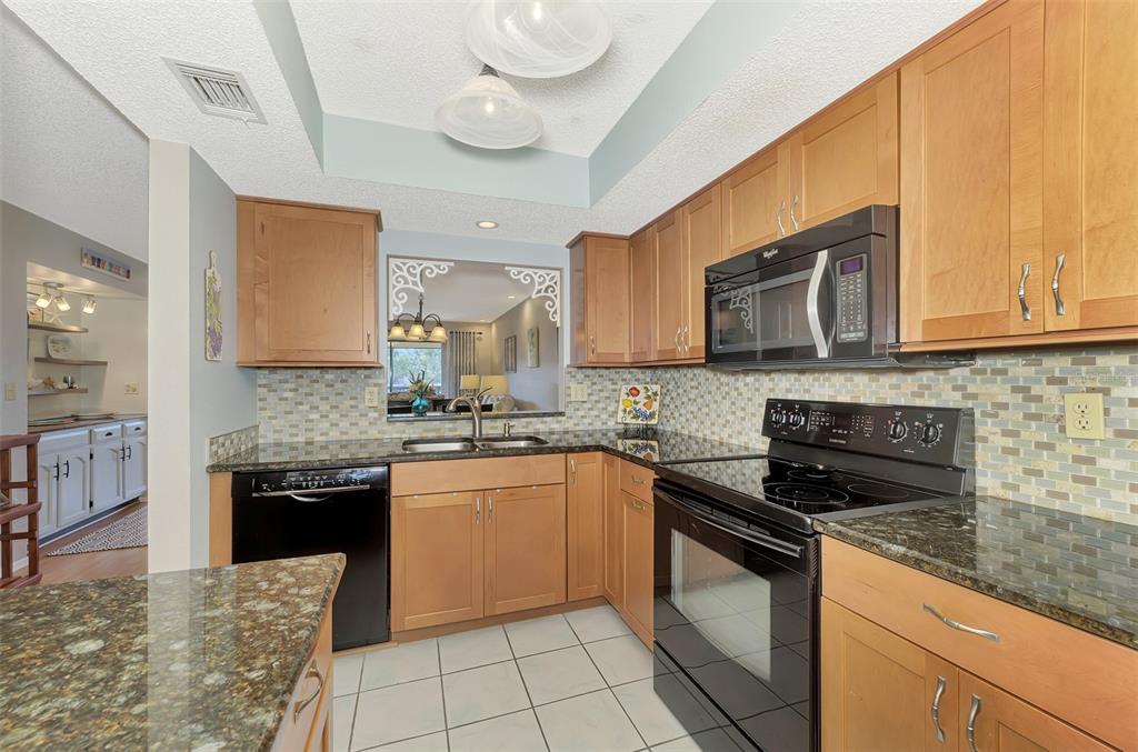 320 Mission Trail North, Unit H Venice, FL 34285 - Photo 4 of 52