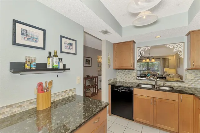 $237,500 | 320 Mission Trail North, Unit H, Venice, FL 34285