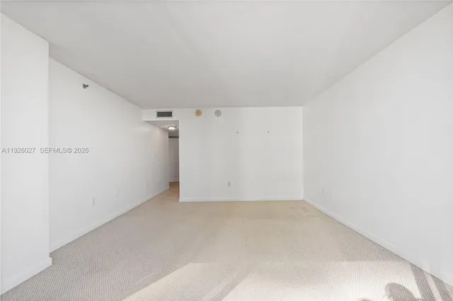 $870,000 | 5757 Collins Avenue, Unit 707, Miami Beach, FL 33140