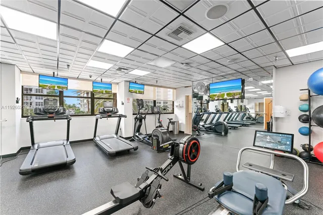 $870,000 | 5757 Collins Avenue, Unit 707, Miami Beach, FL 33140