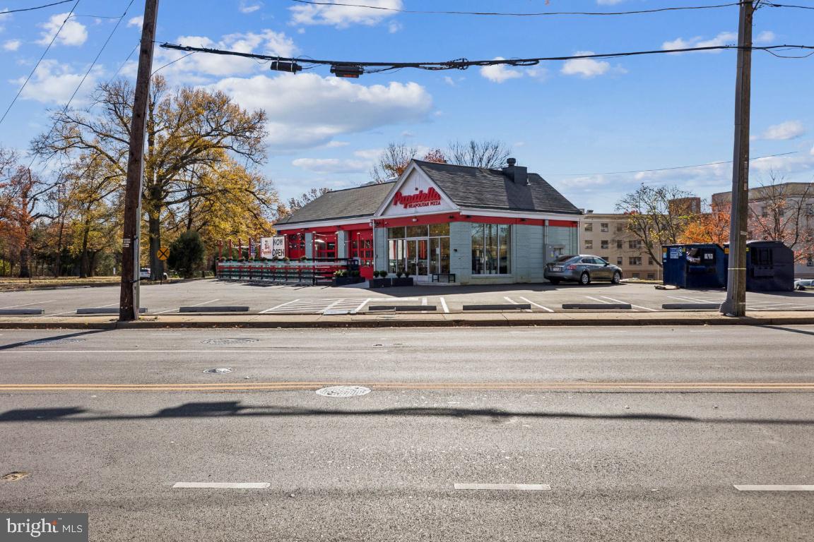 1620 West Abingdon Drive, Unit 301 Alexandria, VA 22314 - Photo 19 of 24 a car parked on the side of the road