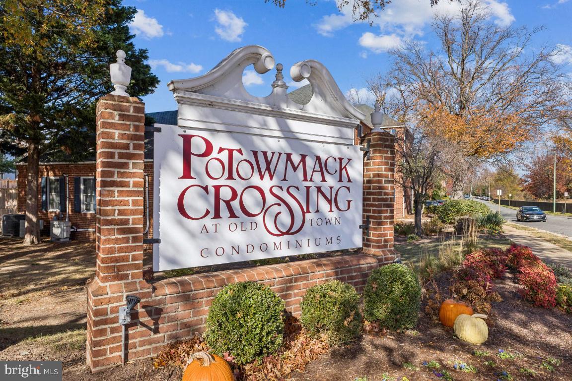 1620 West Abingdon Drive, Unit 301 Alexandria, VA 22314 - Photo 4 of 24 a view of a street sign