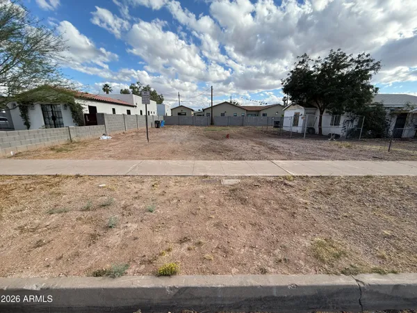 $200,000 | 1105 East Fillmore Street, Unit 27, Phoenix, AZ 85006