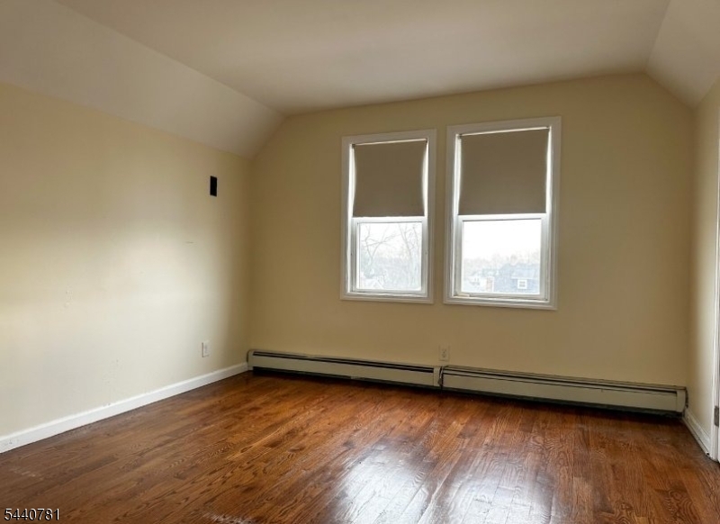 19 Walnut Terrace Bloomfield, NJ 07003 - Photo 3 of 10