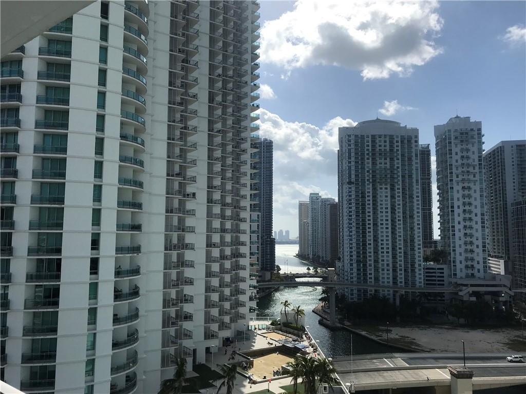 90 Southwest 3rd Street, Unit 1802 Miami, FL 33130 - Photo 18 of 50 a city view with tall buildings