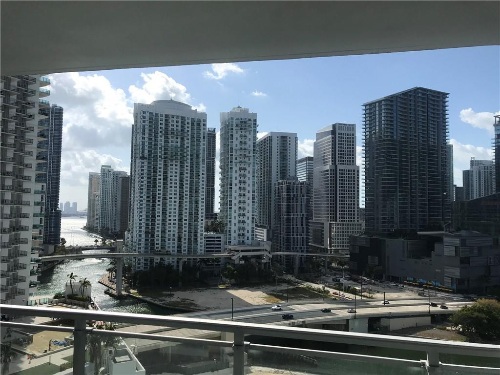 90 Southwest 3rd Street, Unit 1802 Miami, FL 33130 - Photo 25 of 50 a view of a city with tall buildings