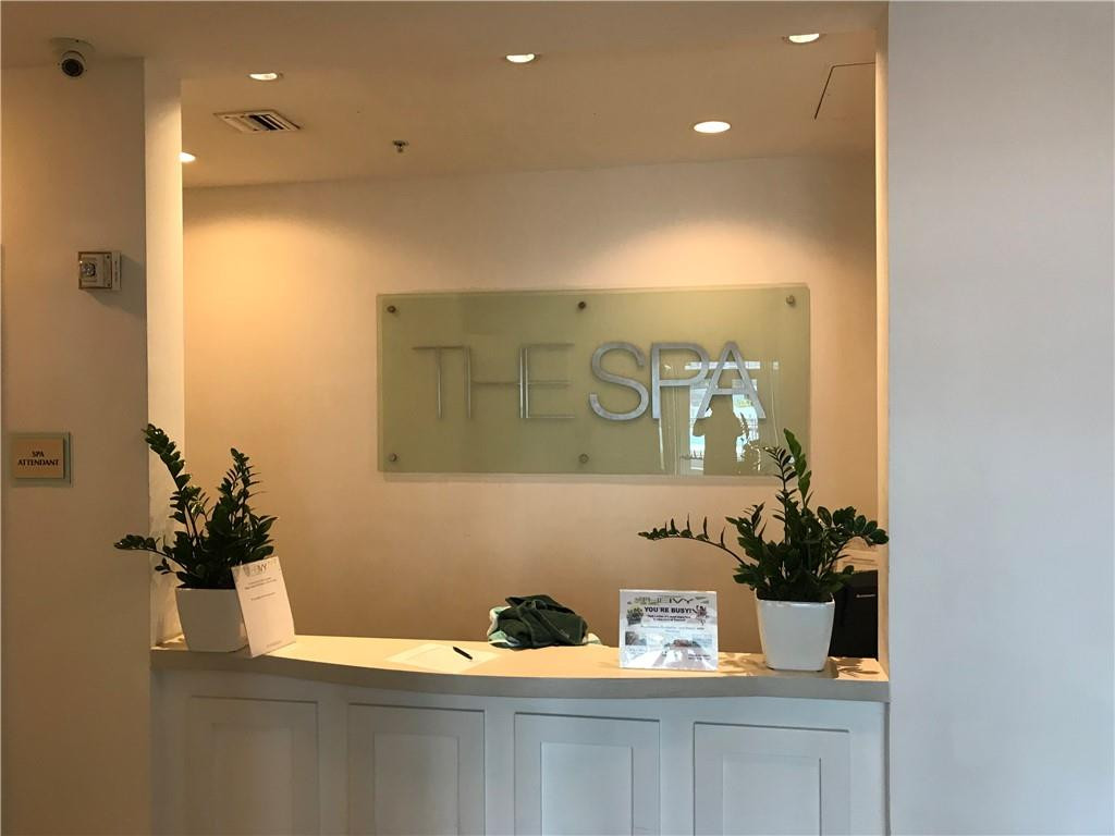 90 Southwest 3rd Street, Unit 1802 Miami, FL 33130 - Photo 27 of 50 a bathroom with a sink and a mirror