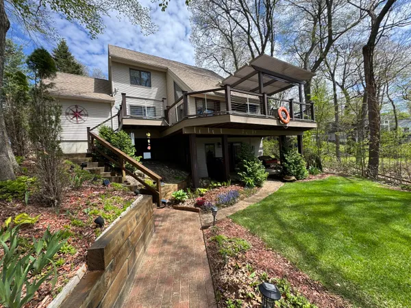 $925,000 | 11003 South Drive, Plainwell, MI 49080
