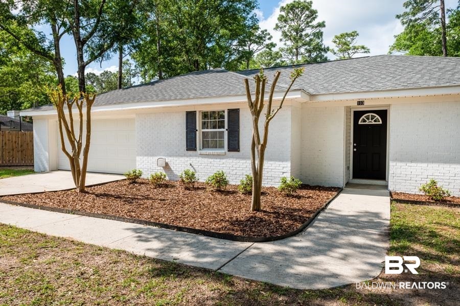 103 Meadow Wood Loop Daphne, AL 36526 - Photo 2 of 17 Gallery Image 2