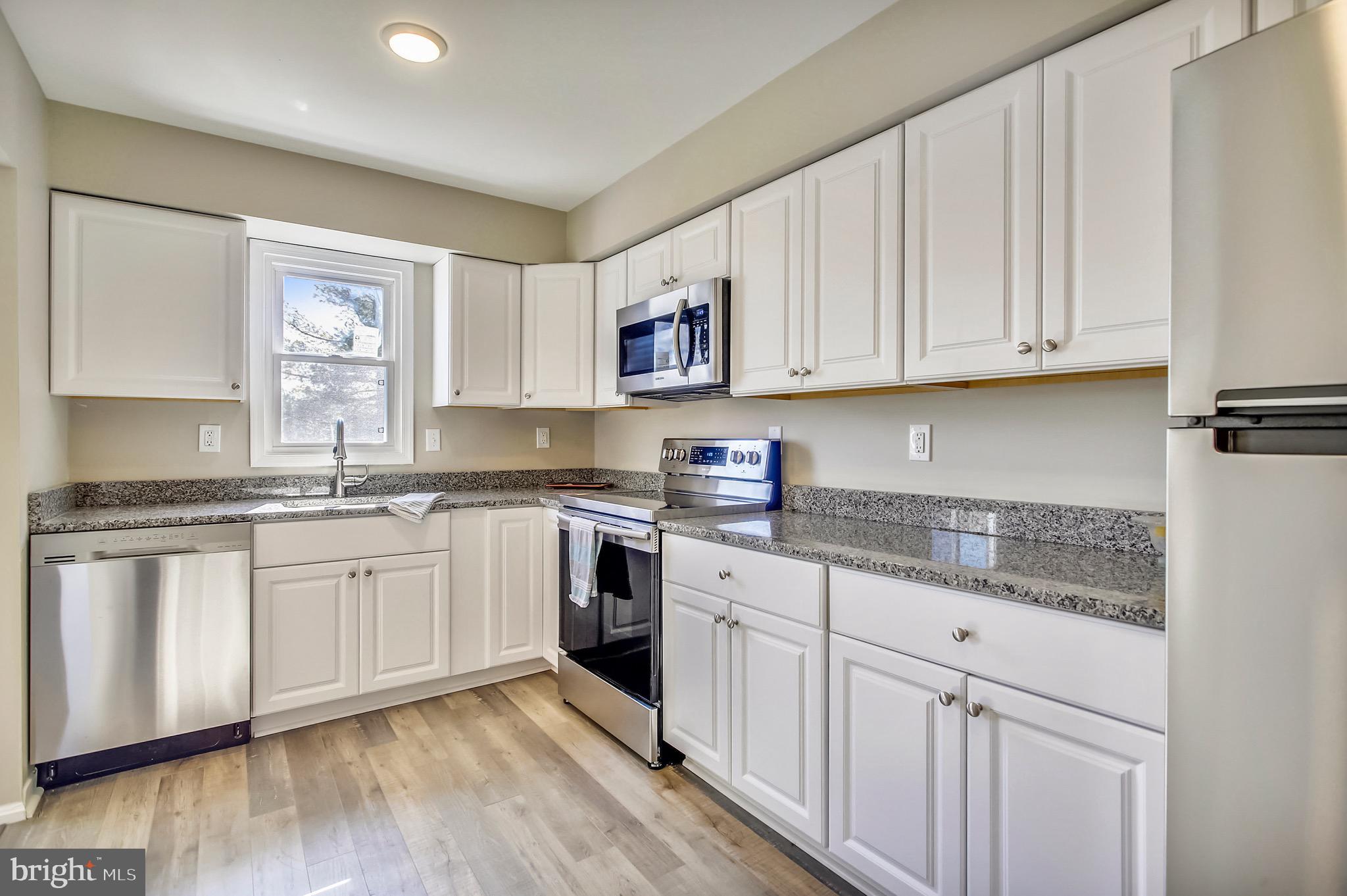 1053 Grovehill Road Halethorpe, MD 21227 - Photo 14 of 36 Kitchen