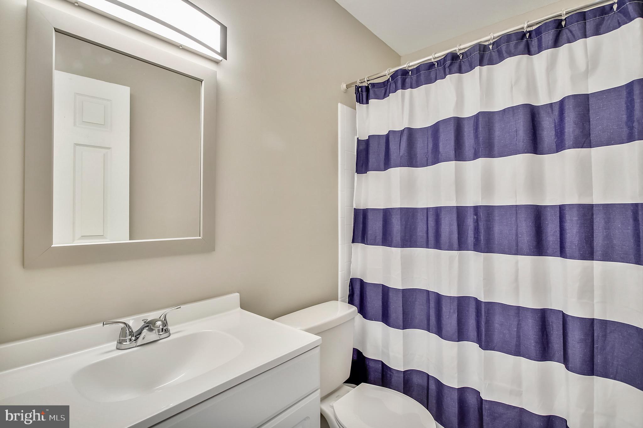 1053 Grovehill Road Halethorpe, MD 21227 - Photo 26 of 36 Hall Bath
