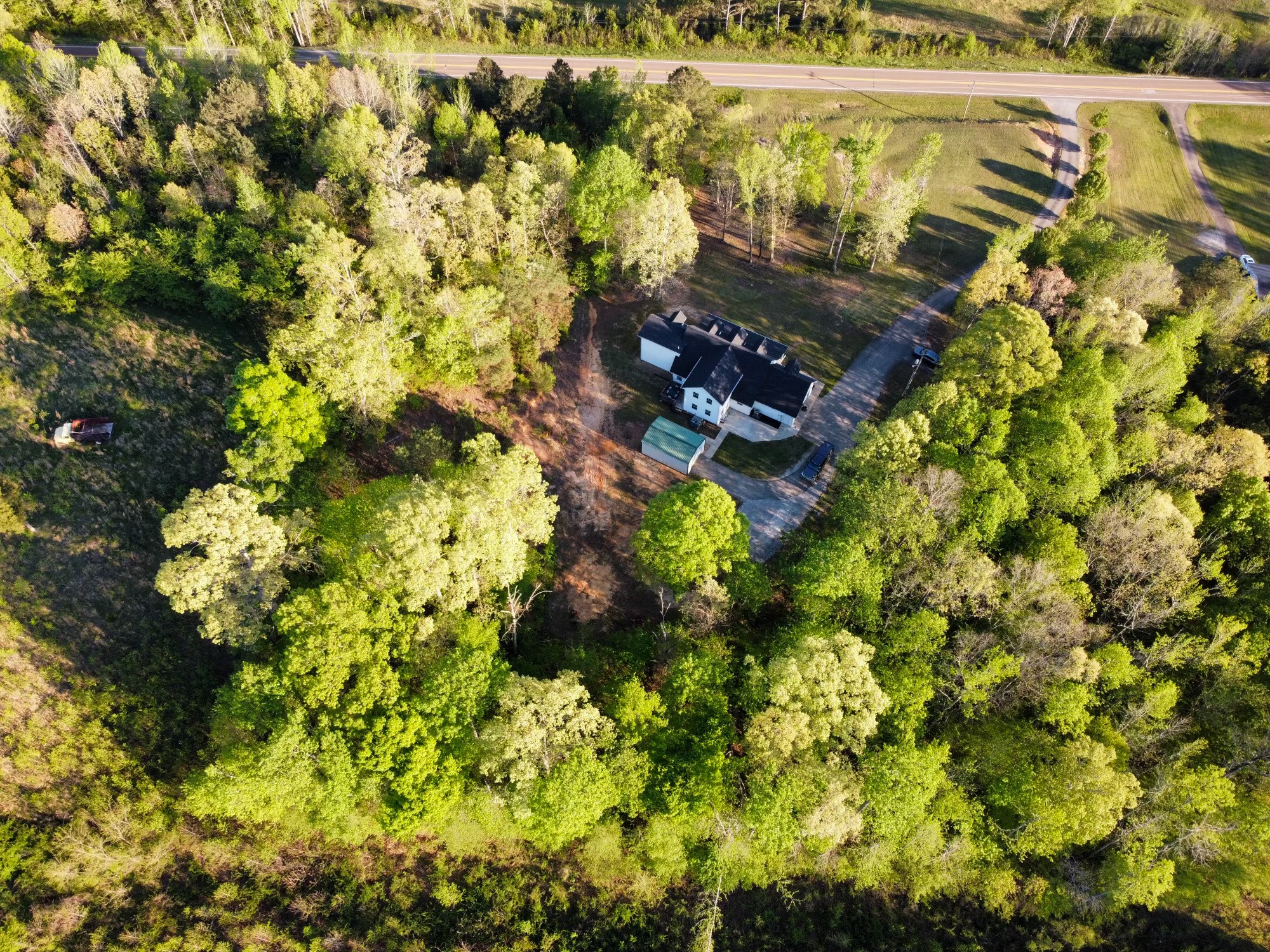 6898 Highway 100 Decaturville, TN 38329 - Photo 4 of 38 Gallery Image 4