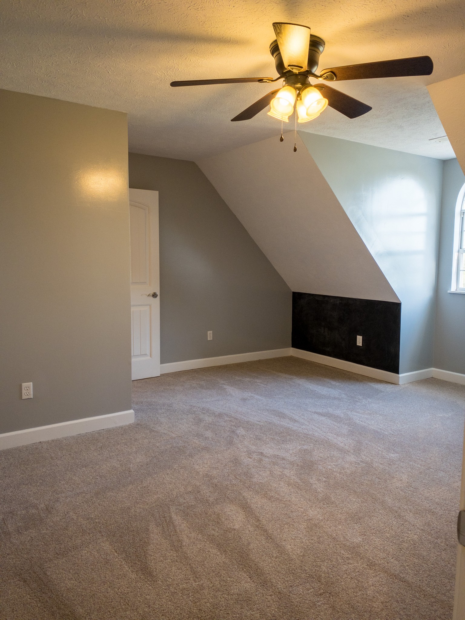 6898 Highway 100 Decaturville, TN 38329 - Photo 32 of 38 Gallery Image 32