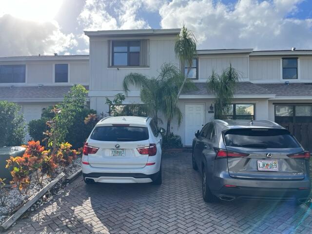 16415 Grape Way Delray Beach, FL 33484 - Photo 2 of 27 IMG_0629