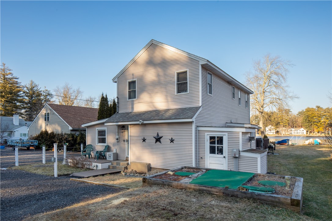 223 Raccoon Run Road Coventry, RI 02816 - Photo 8 of 37
