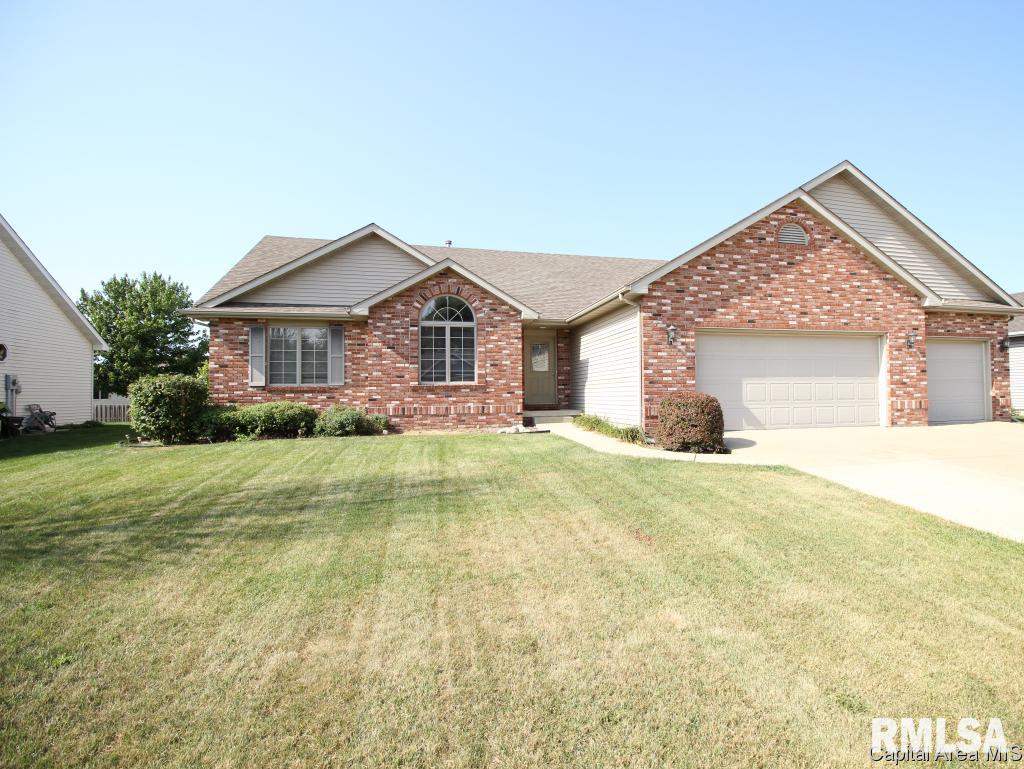 5205 Manhattan Drive Springfield, IL 62711 - Photo 1 of 10 Gallery Image 1