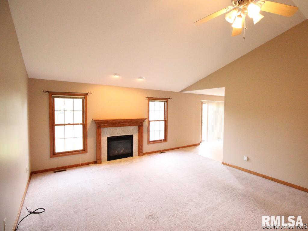 5205 Manhattan Drive Springfield, IL 62711 - Photo 3 of 10 Gallery Image 3