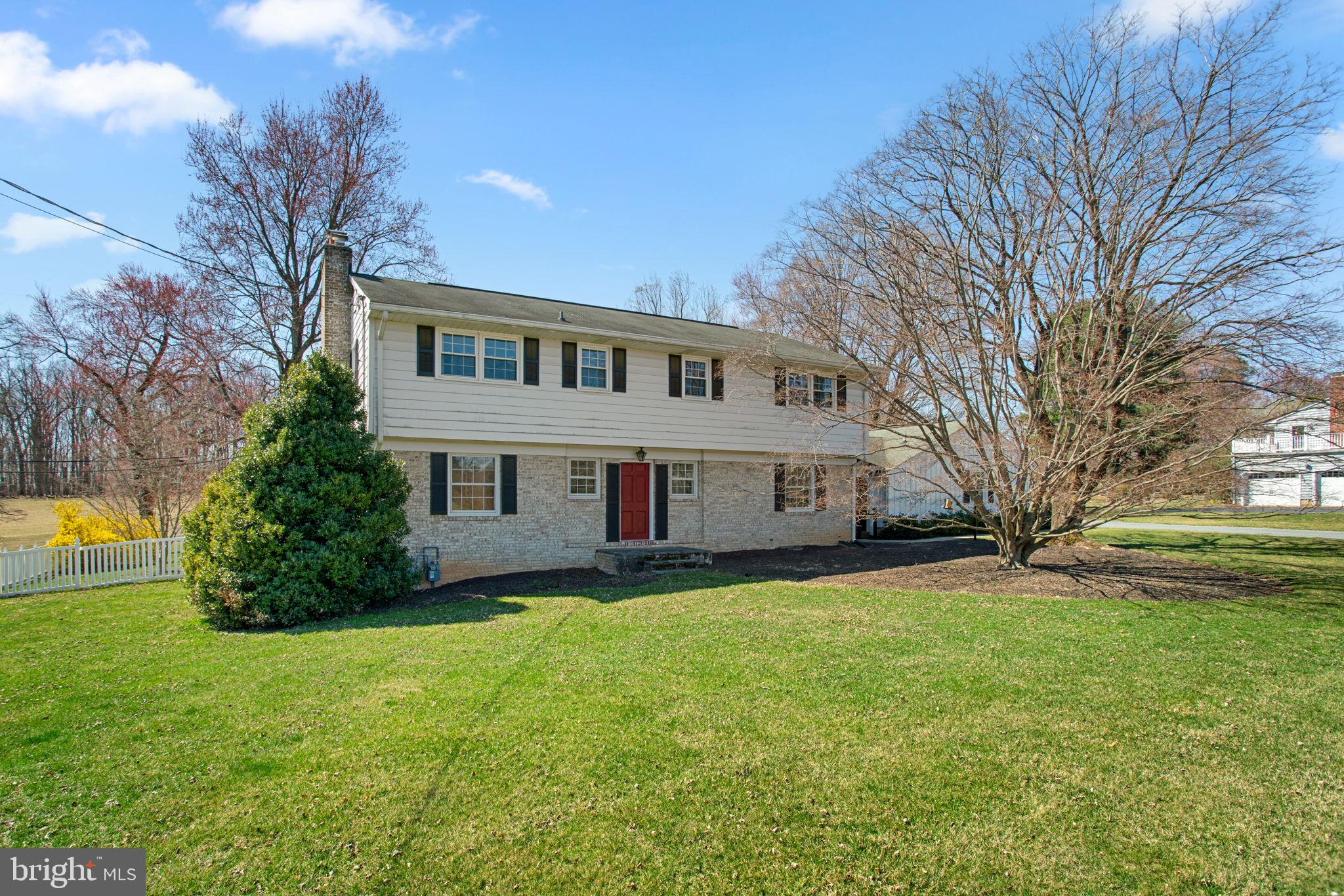 505 Sunbrook Road Reisterstown, MD 21136 - Photo 2 of 49 Front Yard
