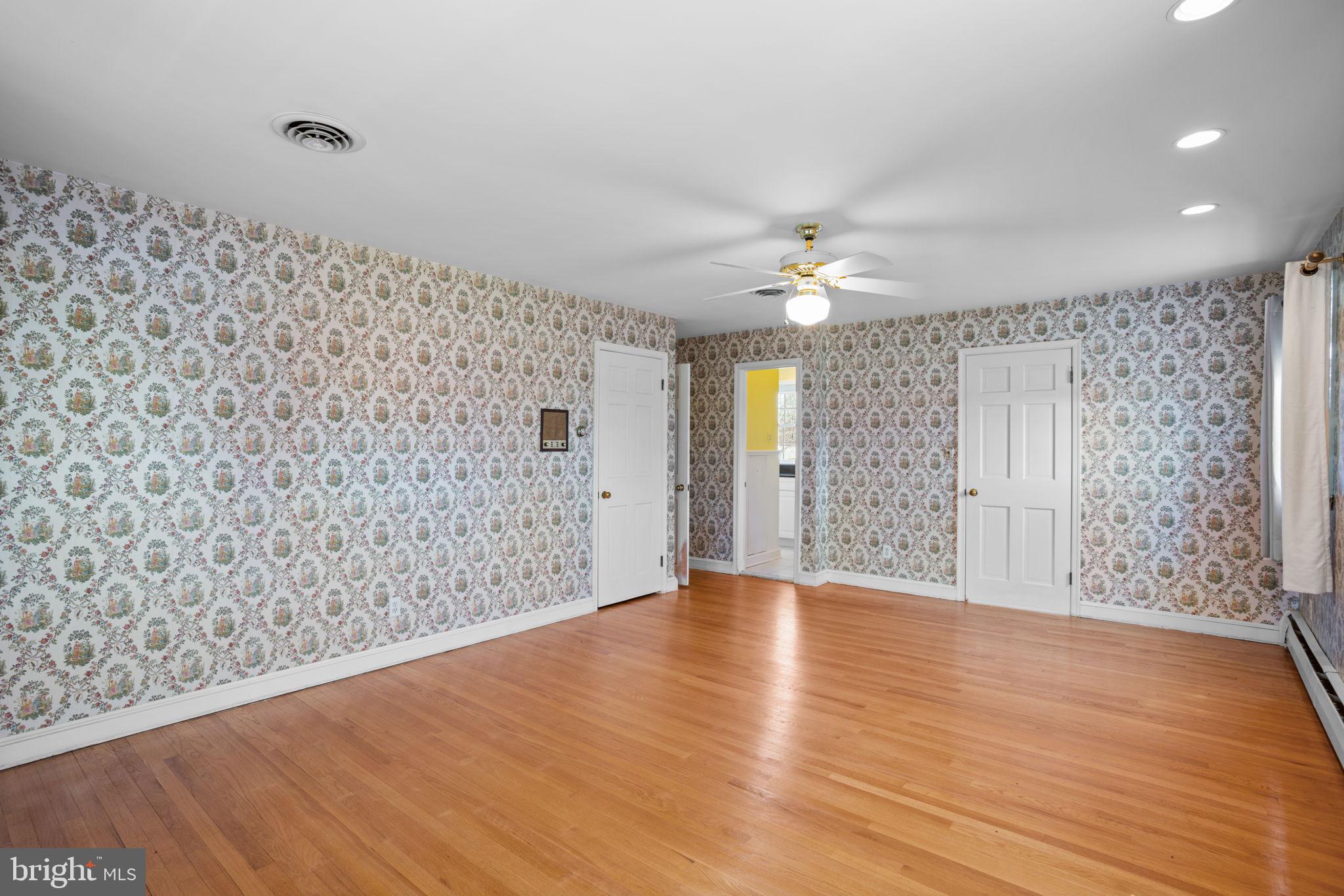 505 Sunbrook Road Reisterstown, MD 21136 - Photo 25 of 49 Upper Bedroom