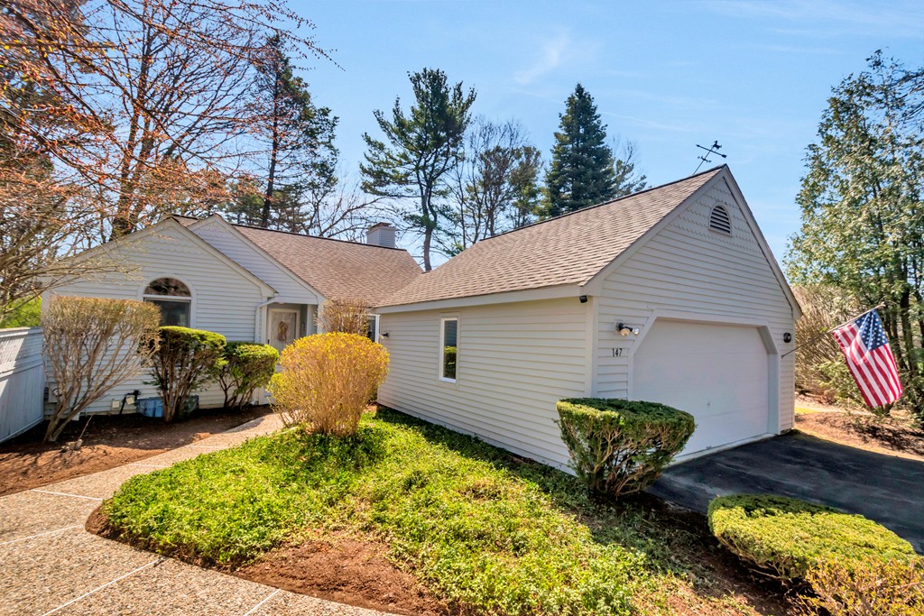 147 Maynard Road Framingham, MA 01701 - Photo 1 of 19 Gallery Image 1
