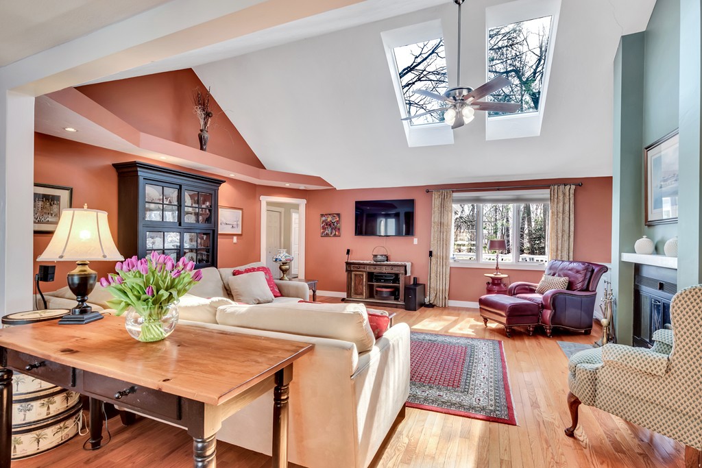 147 Maynard Road Framingham, MA 01701 - Photo 3 of 19 Gallery Image 3