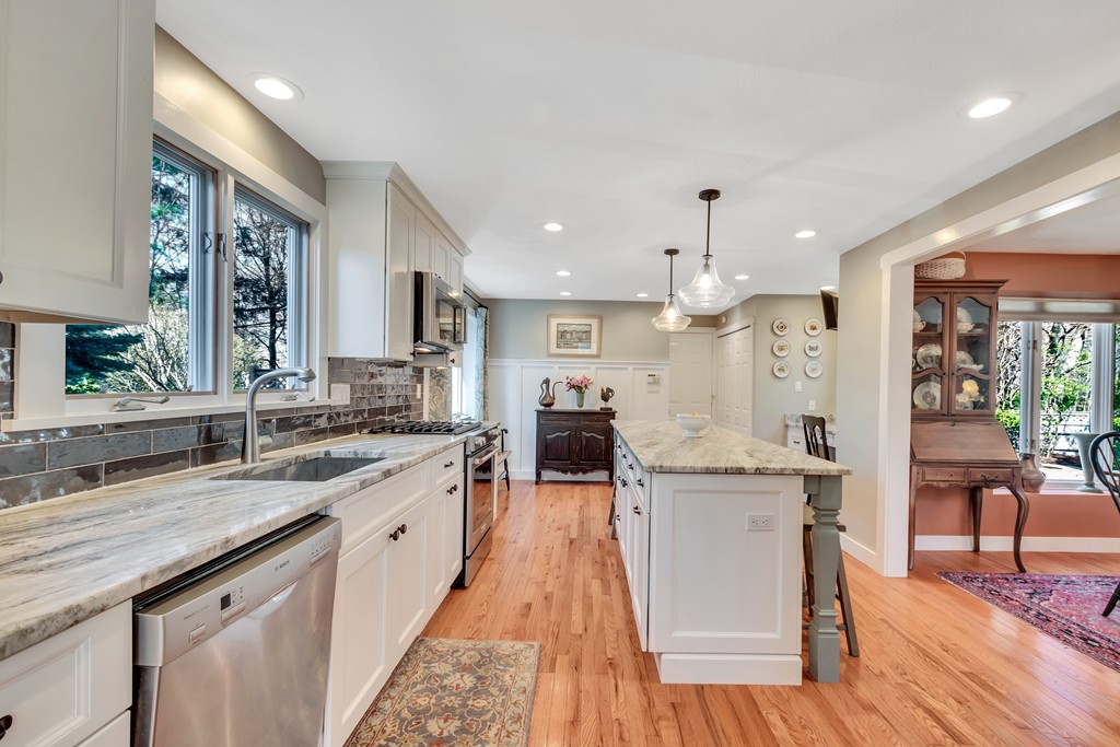 147 Maynard Road Framingham, MA 01701 - Photo 9 of 19 Gallery Image 9