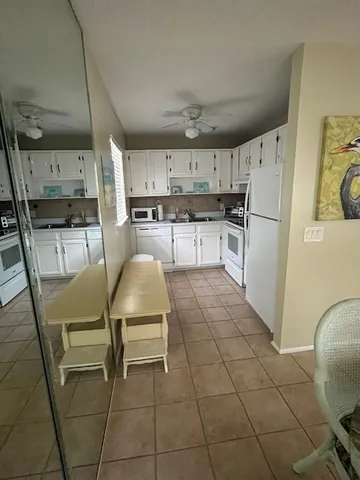 $1,500 | 23 Vista Garden Trail, Unit 203, Vero Beach, FL 32962