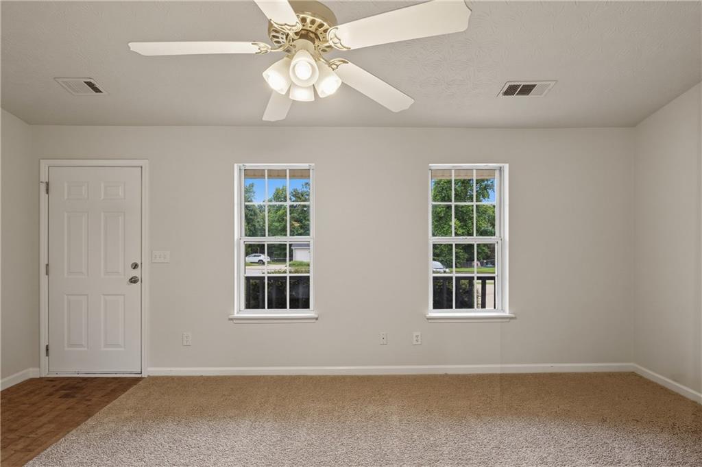 30 Hunters Trace Covington, GA 30014 - Photo 7 of 29