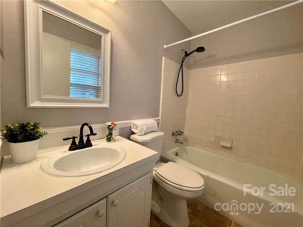 6600 Stoney Ridge Road Matthews, NC 28104 - Photo 18 of 34 Gallery Image 18