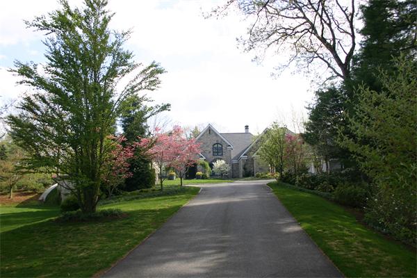 103 Rolling Lane Weston, MA 02493 - Photo 4 of 30