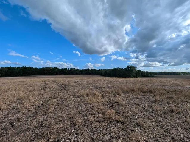 $400,000 | 375 South S Cr, Loogootee, IN 47553