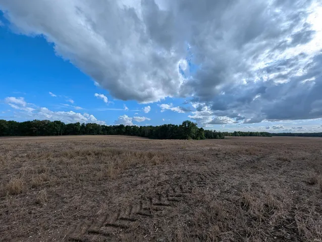 $400,000 | 375 South S Cr, Loogootee, IN 47553