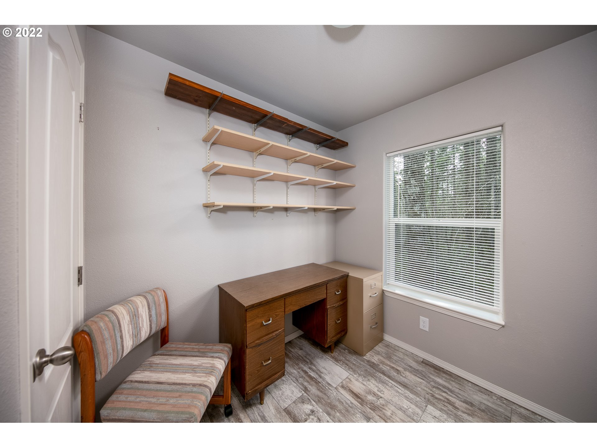 282 Heslen Road Carson, WA 98610 - Photo 10 of 17 Gallery Image 10