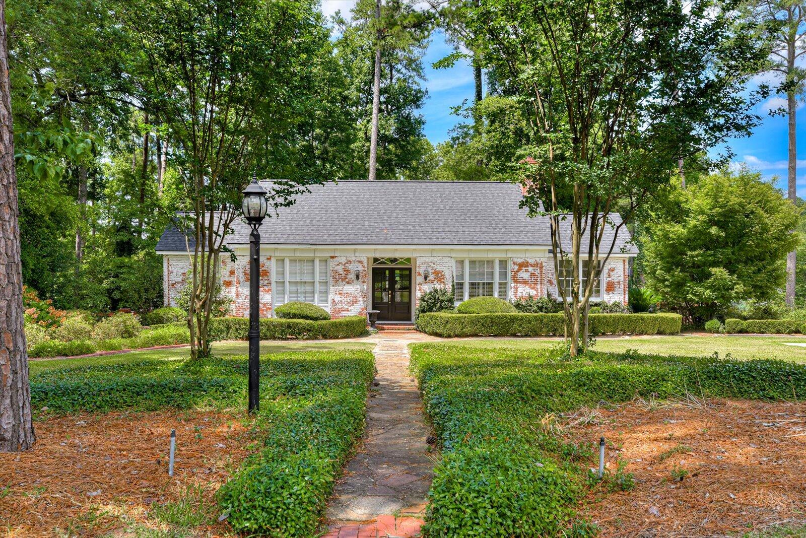 3017 Fox Spring Road Augusta, GA 30909 - Photo 5 of 53 05-105