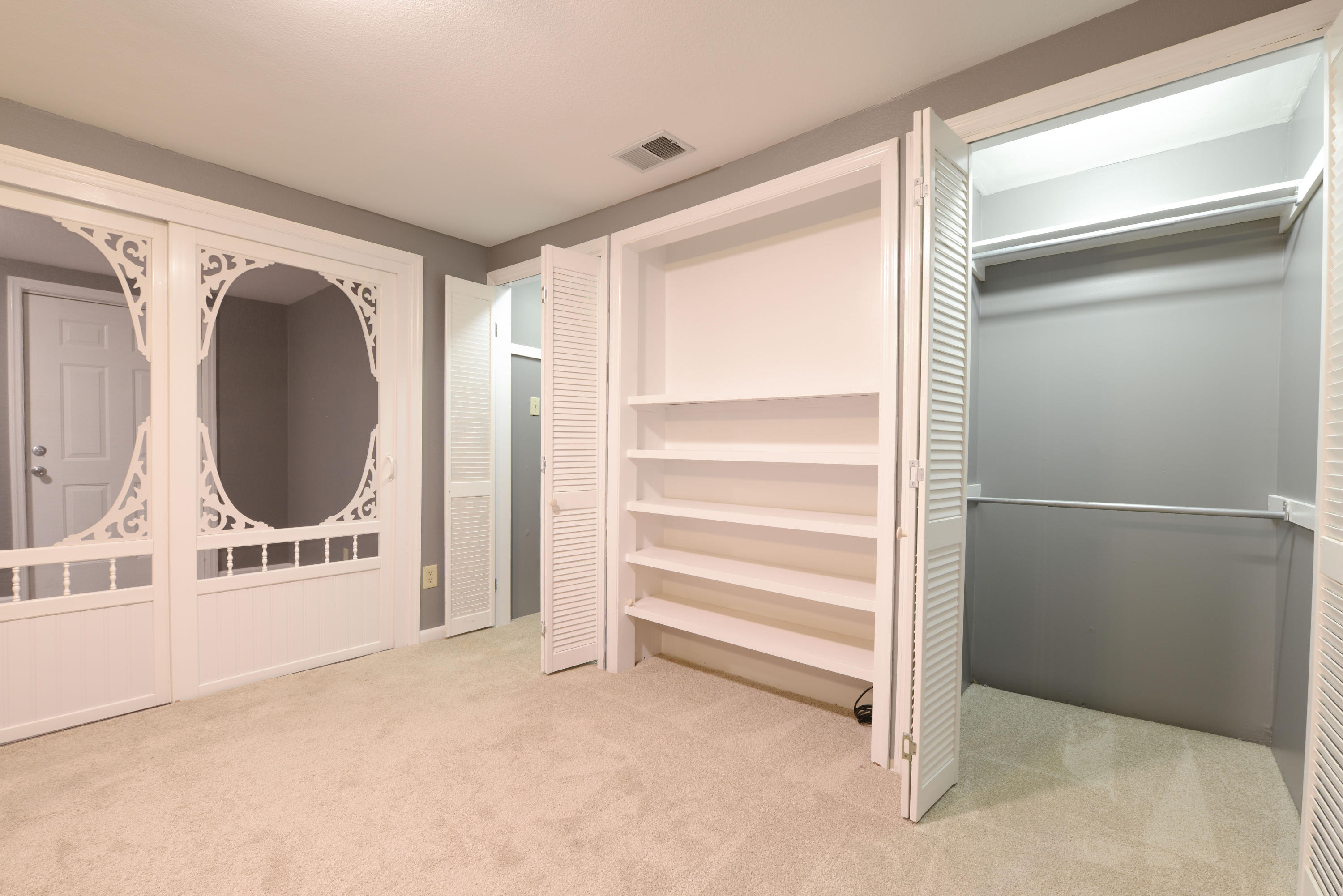 245 Gray Road Greeneville, TN 37743 - Photo 23 of 51 Bedroom 2 Closet