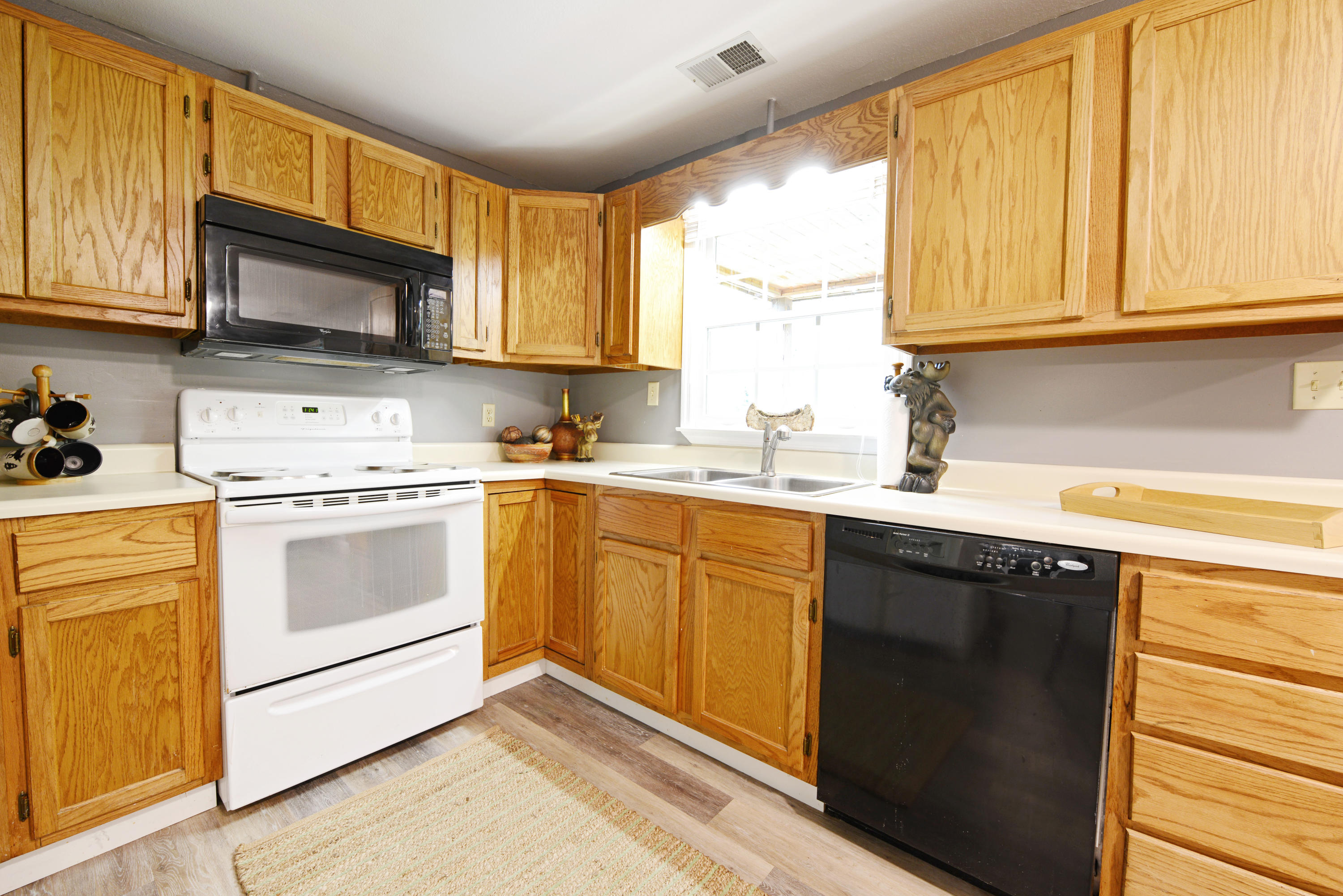 245 Gray Road Greeneville, TN 37743 - Photo 29 of 51 Kitchen