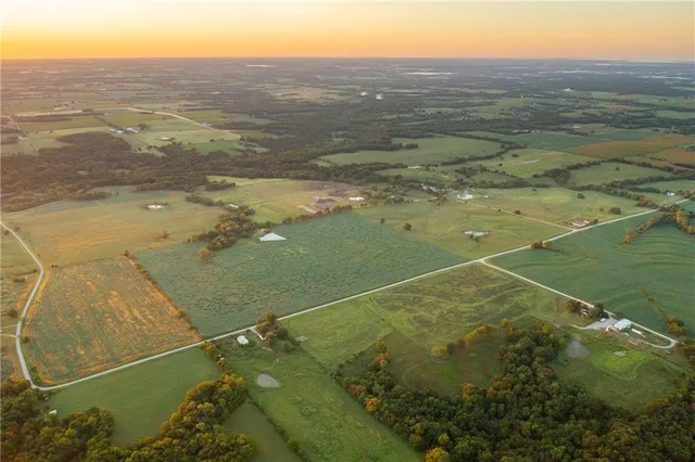 $107,500 | -a-2) Southeast 401st Road, Leeton, MO 64761