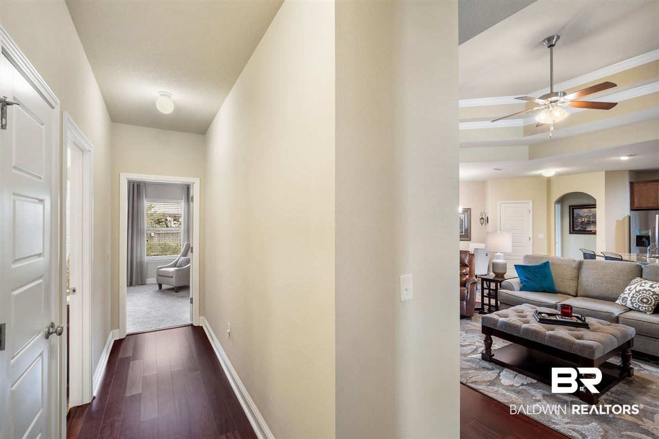 9230 Appache Lane Daphne, AL 36526 - Photo 24 of 41 Hallway to guest bedrooms